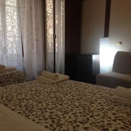 Luxury In 3* Rom