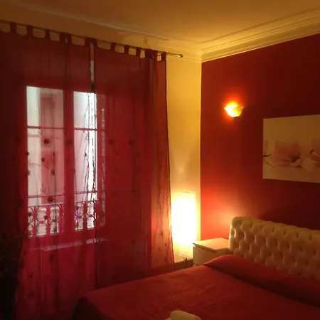 Luxury In Vendégház